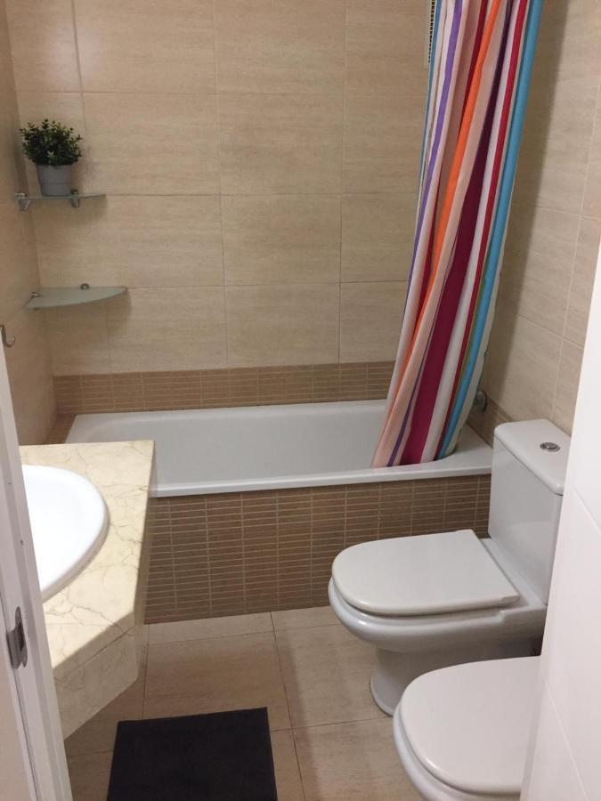 Luxury Accommodation, Next To & Train Station